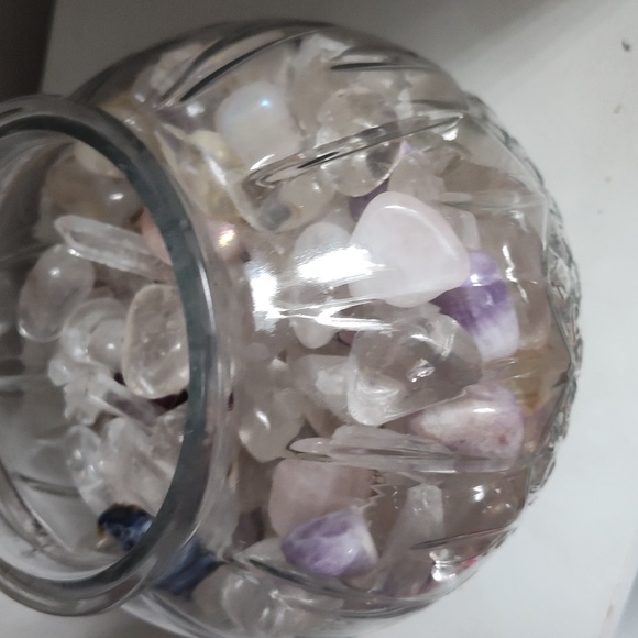 Crystals - Picture 4 of 10